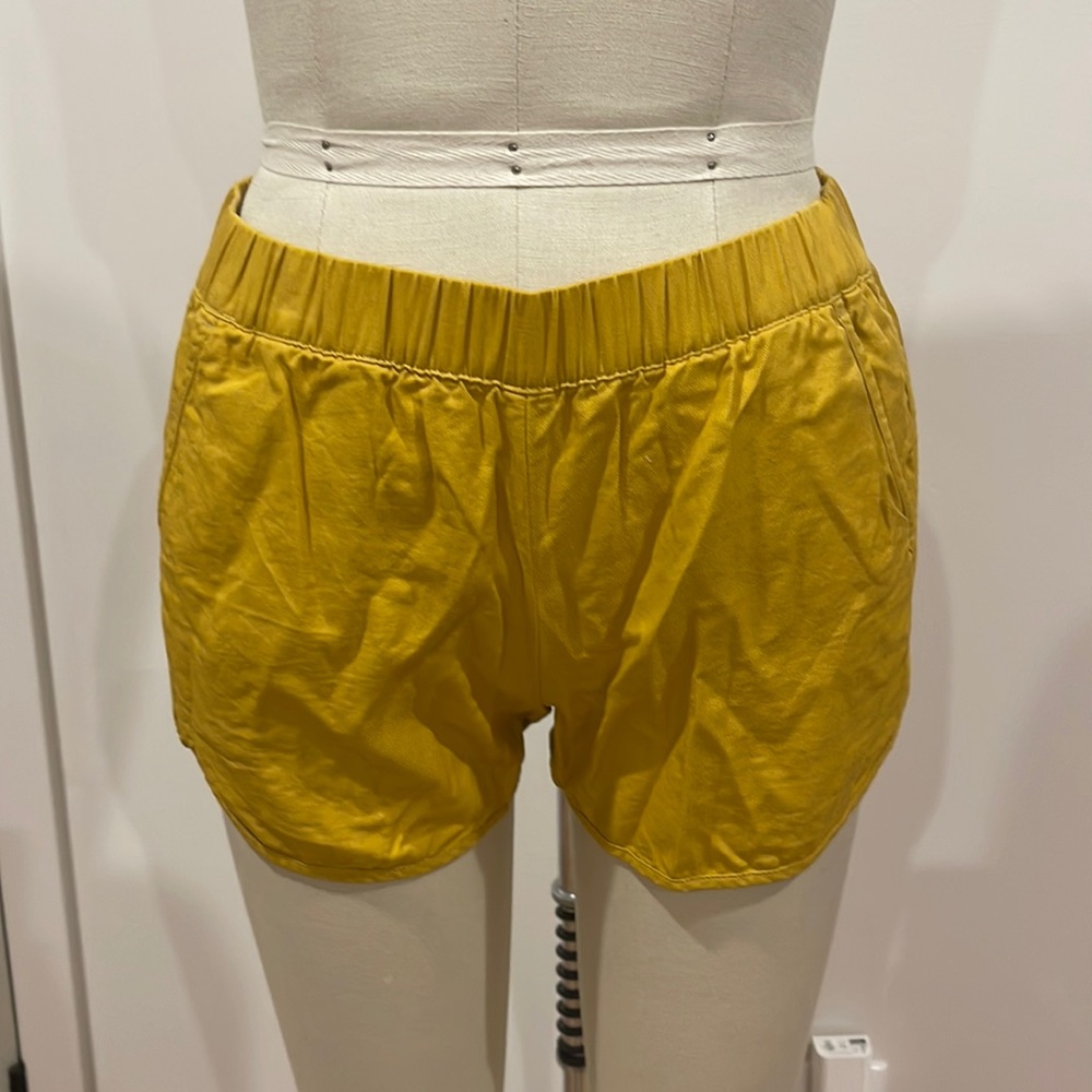 Madewell / Pull-on shorts / size XS / like new